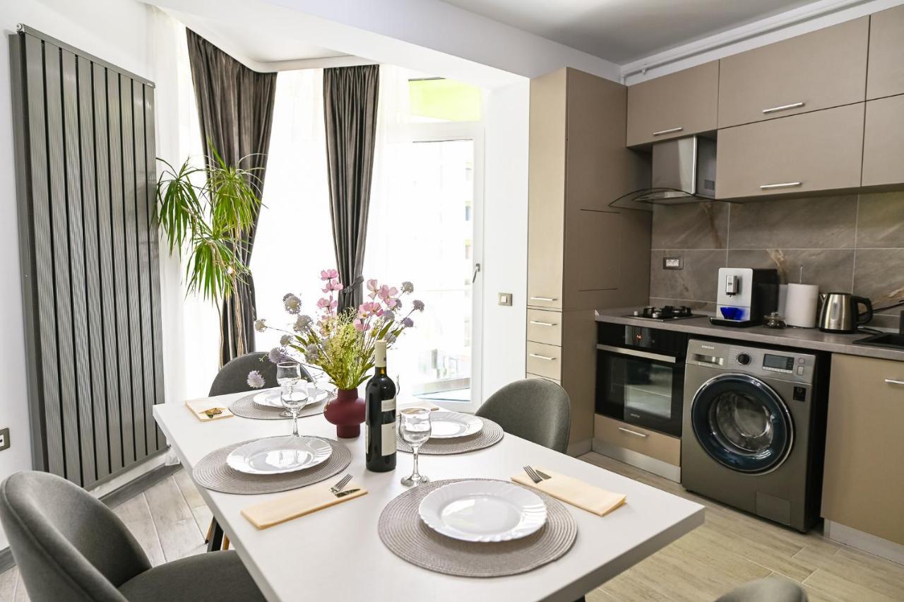 Teemo Beach Apartment, Alezzi Beach Resort Năvodari Eksteriør billede
