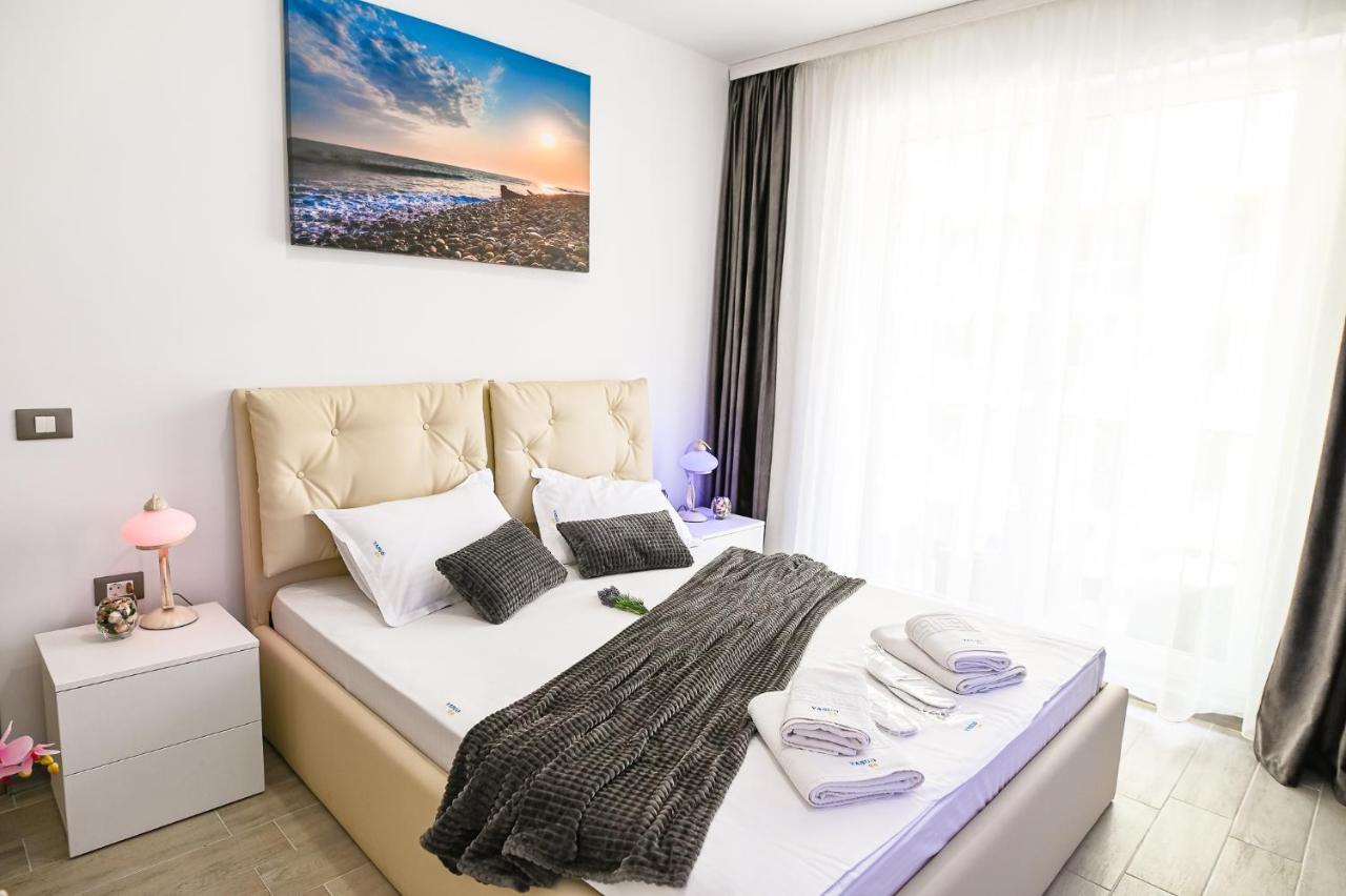 Teemo Beach Apartment, Alezzi Beach Resort Năvodari Eksteriør billede