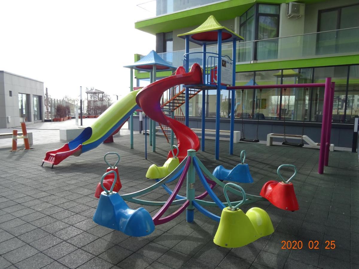 Teemo Beach Apartment, Alezzi Beach Resort Năvodari Eksteriør billede